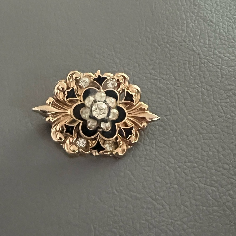 Vintage Karu Arke Gold Tone Brooch
